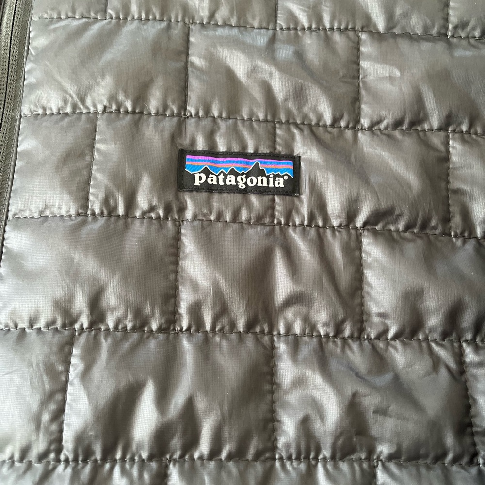 Patagonia Gray Quilted Jacket - Picture 2 of 4